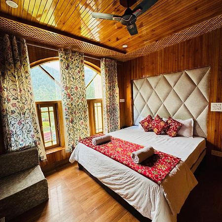 Frosty Mountain Resort Pahalgam Exterior photo
