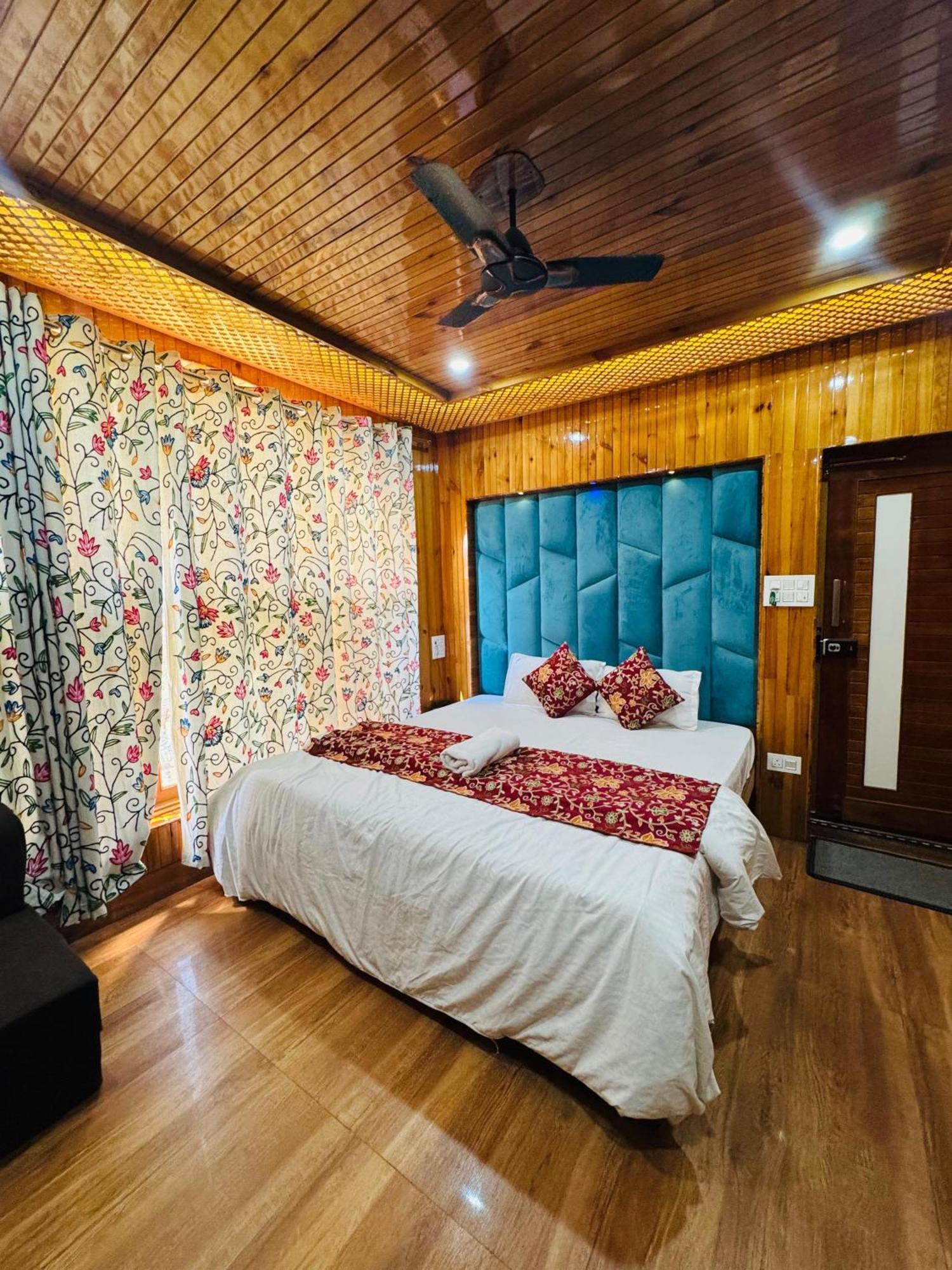 Frosty Mountain Resort Pahalgam Exterior photo