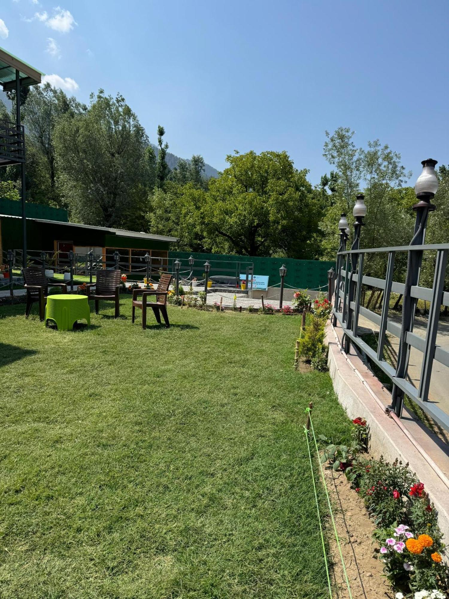 Frosty Mountain Resort Pahalgam Exterior photo